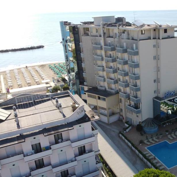 palacelidohotel fr offre-juin-hotel-lido-di-savio-avec-plage-privee 023
